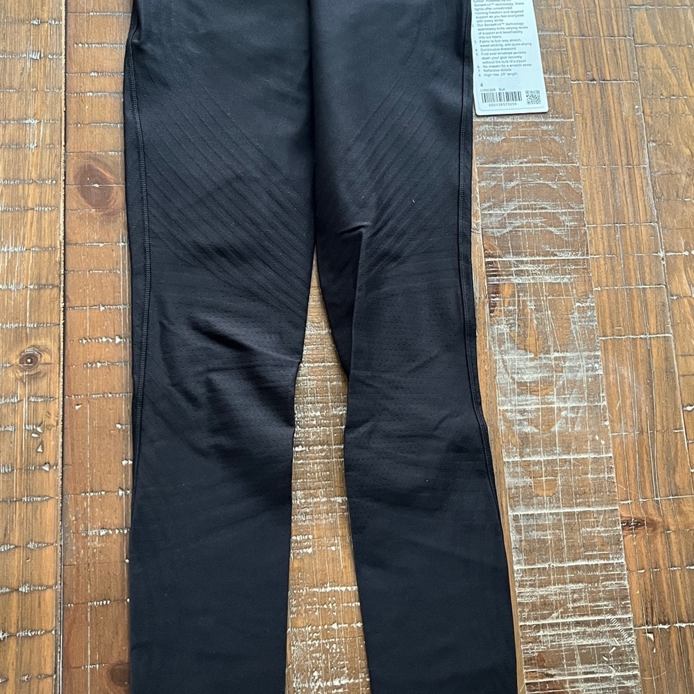 Lululemon senseknit running HR tight 28’ nwt black size 4